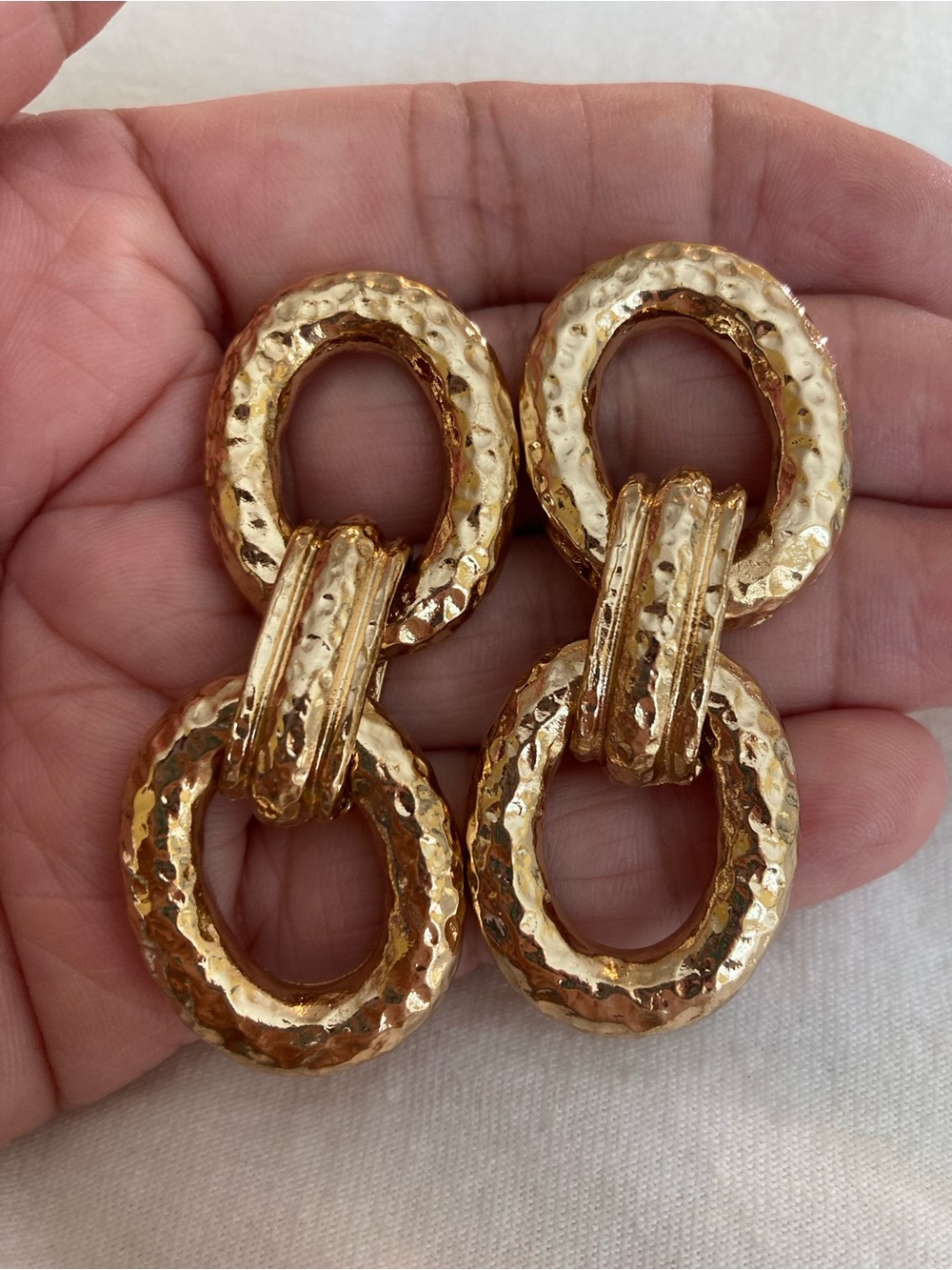 Textured Double Rings Vintage Chain Link Pierced Earrings - Picture 4 of 5